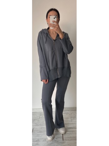 Gri Renk Fermuarlı Modal Kumaş Sweatshirt ve Gri Renk İspanyol Paça Modal Kumaş Pantolon Takımı
